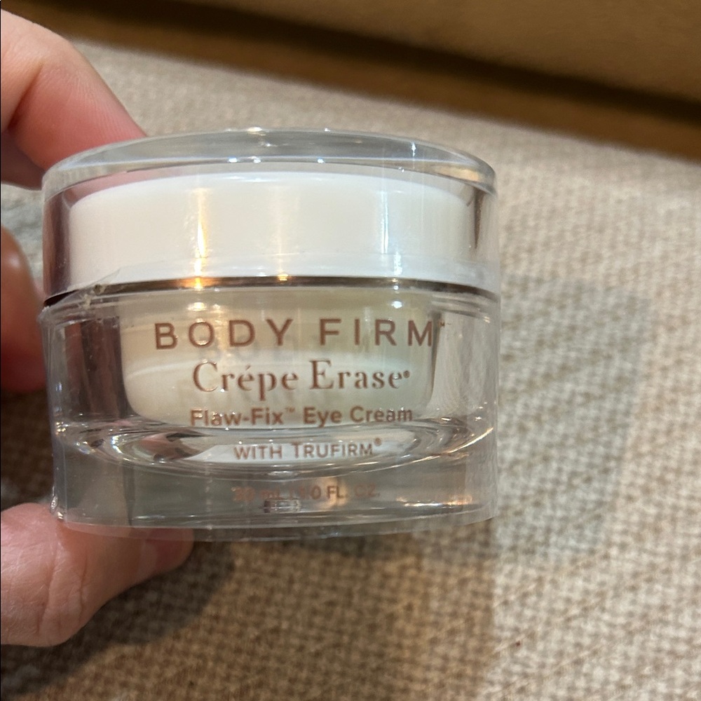 Body Firm Crème Erase Flaw-Fix Eye Cream - White